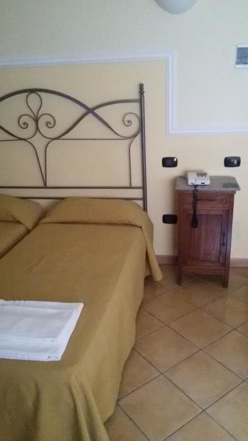 Hotel Bella Napoli à Agrigente Extérieur photo